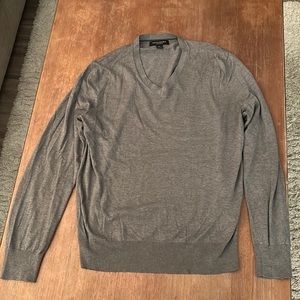 Elegant dark gray silk and cashmere v-neck sweater good used condition